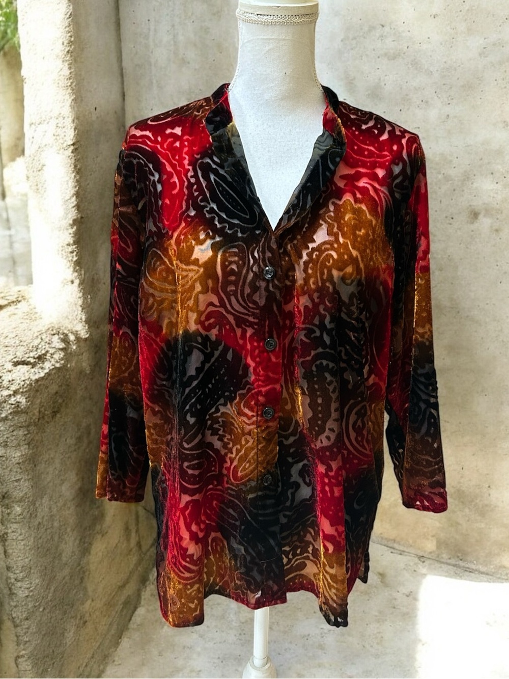 Women’s Red Gold Paisley Velvet Burnout Mandarin Collar Long Sleeve Blouse